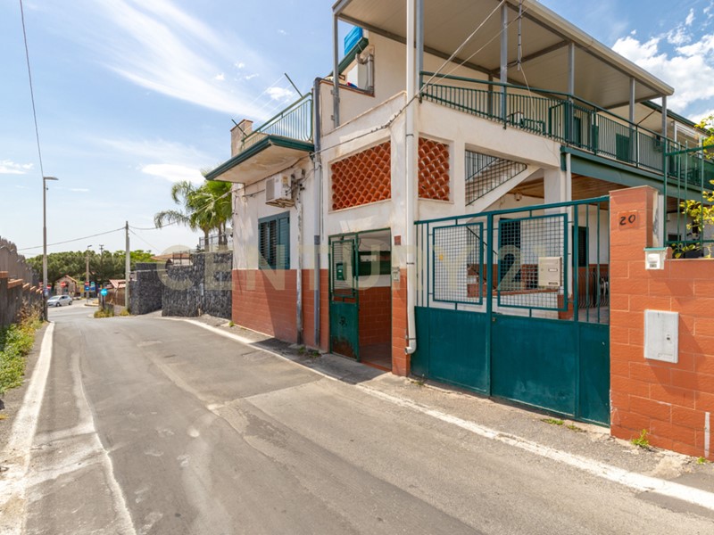 Quadrilocale in Vendita a Catania, 72'000&euro;, 70 m²