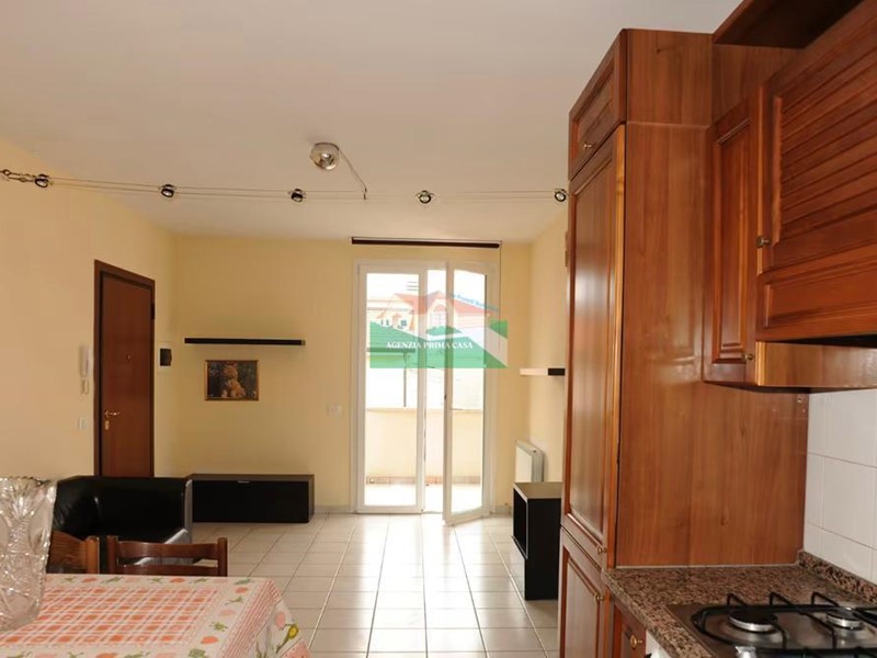 Trilocale in Vendita a Ravenna, 120'000€, 75 m², arredato