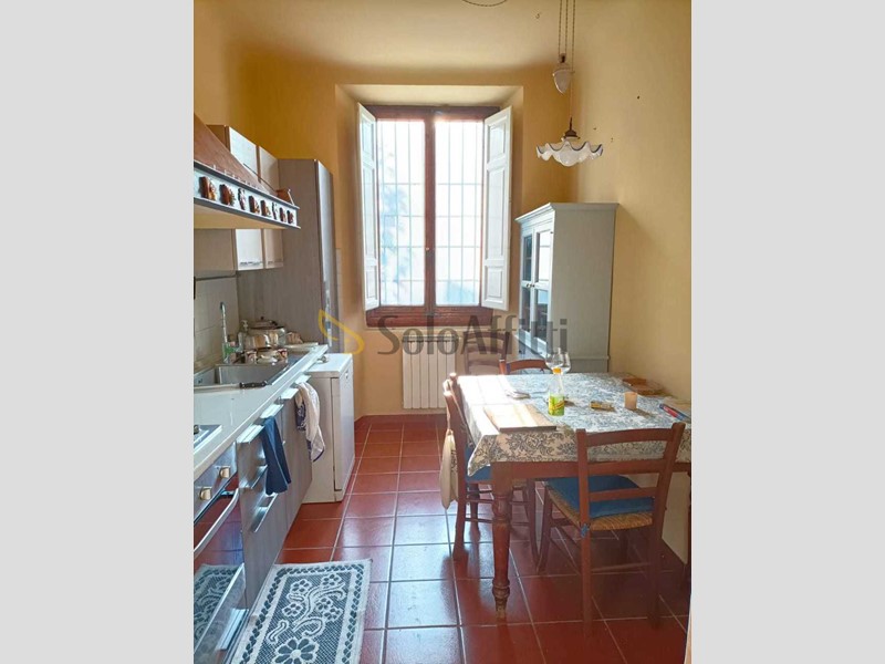 Quadrilocale in Affitto a Firenze, zona Porta Romana, 1'300€, 75 m², arredato