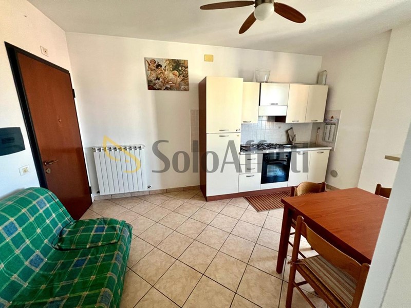 Bilocale in Affitto a Alba Adriatica, 450€, 35 m²