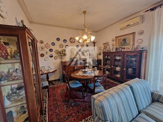 Appartamento in Vendita a Lucca, zona Sant'Anna, 250'000€, 130 m², arredato