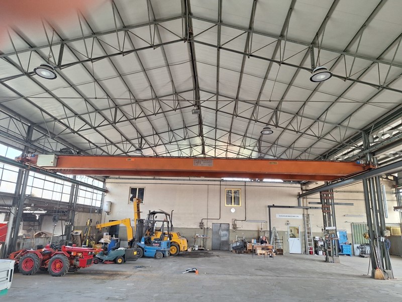 Capannone in Vendita a Forte dei Marmi, 2'000'000€, 2000 m²