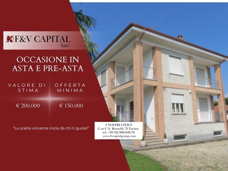 Appartamento in Vendita a Scalenghe, 150'000€, 240 m²