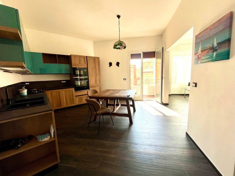 Appartamento in Vendita a Ventimiglia, 299'000€, 110 m²