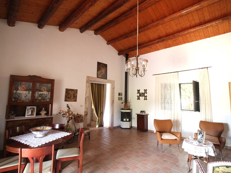 Villa in Vendita a Canicattini Bagni, 600'000€, 207 m²