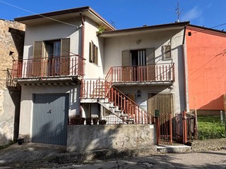 Casa Indipendente in Vendita a San Nicola Manfredi, 23'000€, 100 m²
