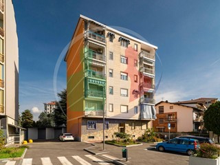 Bilocale in Vendita a Borgaro Torinese, 119'000€, 70 m²