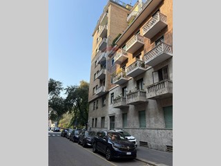 Bilocale in Vendita a Milano, 640'000€, 84 m²