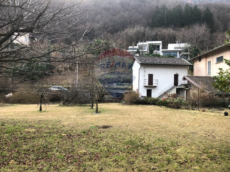 Casa Indipendente in Vendita a Cannobio, 220'000€, 78 m²