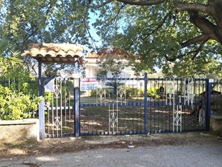 Villa in Vendita a Santi Cosma e Damiano, 185'000&euro;, 270 m²