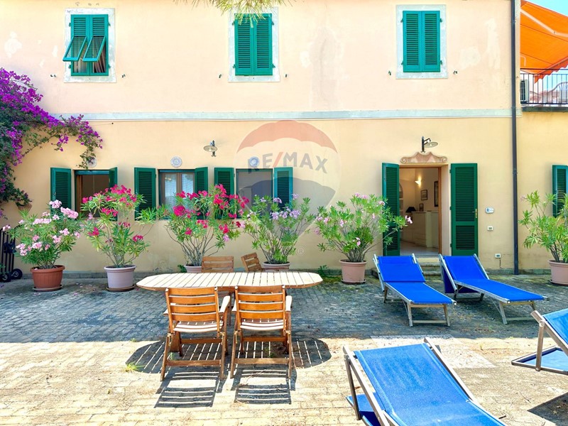 Casa Semi Indipendente in Vendita a Capoliveri, 399'000€, 114 m²