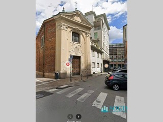 Ufficio in Vendita a Gallarate, 400'000€, 400 m²