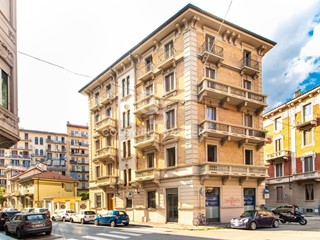 Ufficio in Affitto a Torino, 1'100€, 101 m²
