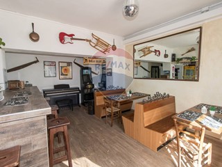 Immobile commerciale in Vendita a Montenerodomo, 125'000€, 420 m²