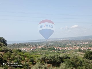 Terreno agricolo in Vendita a Taormina, 195'000€, 60000 m²