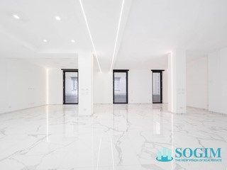 Quadrilocale in Affitto a Como, 182 m²