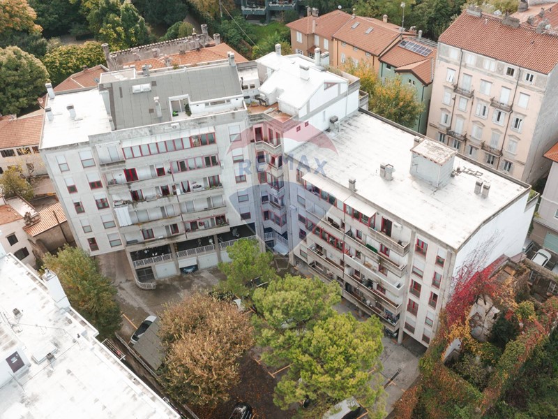 Trilocale in Vendita a Trieste, 215'000€, 89 m²