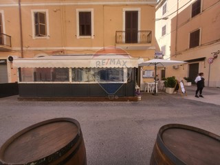 Immobile commerciale in Vendita a Anzio, 85'000€, 100 m²