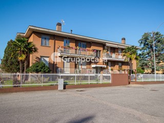 Trilocale in Vendita a Magenta, 160'000€, 95 m²