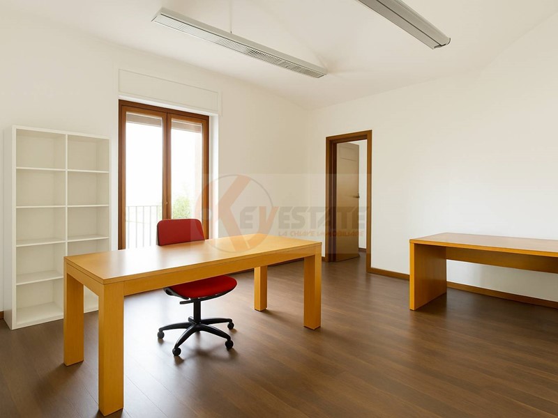 Appartamento in Vendita a Sassari, 187'000€, 171 m²