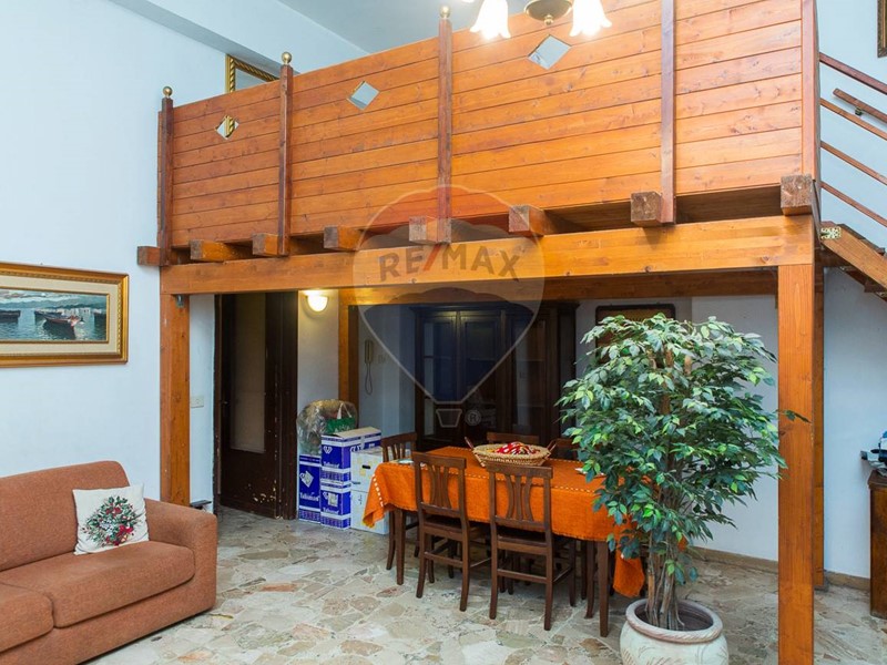 Trilocale in Vendita a Misterbianco, 82'000€, 90 m²