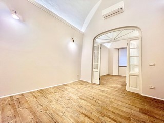 Trilocale in Vendita a Siena, 305'000€, 72 m²