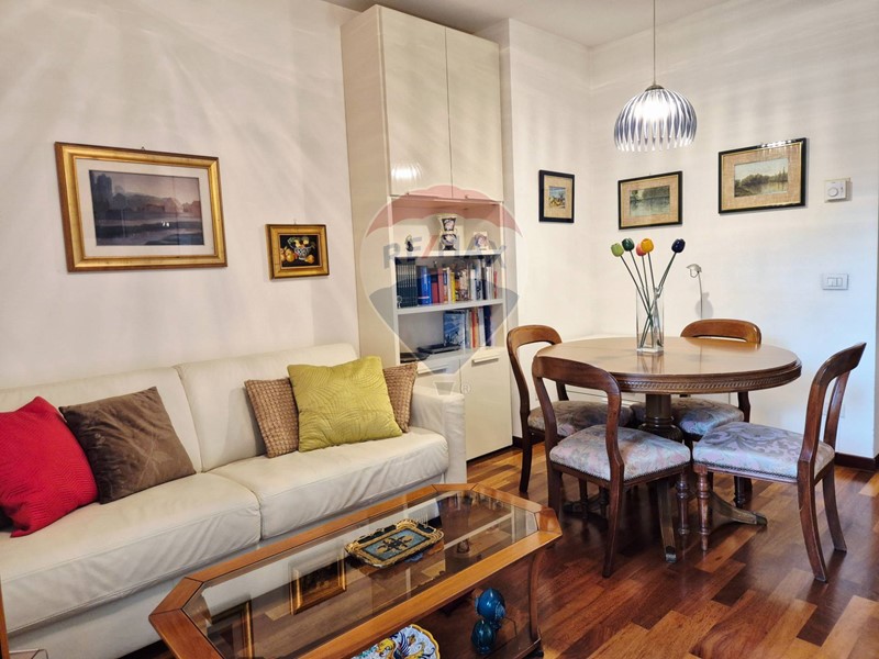 Bilocale in Vendita a Roma, 318'000€, 55 m²