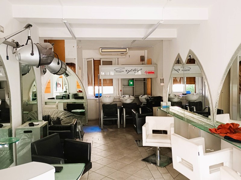 Immobile commerciale in Affitto a Firenze, 1'000€, 33 m²