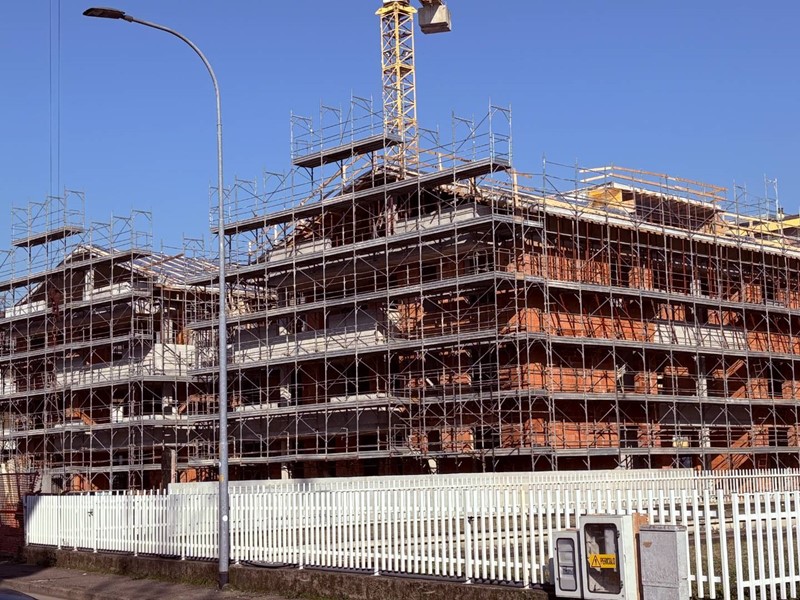 Quadrilocale in Vendita a Rho, 580'000€, 161 m²