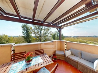 Bilocale in Vendita a Peschiera del Garda, 240'000€, 63 m²