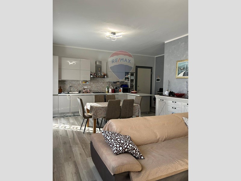 Appartamento in Vendita a Castel Goffredo, 153'000&euro;, 100 m²