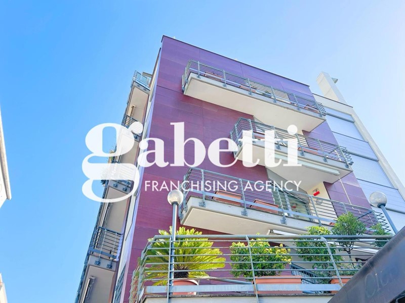 Bilocale in Vendita a Roma, 210'000€, 49 m²