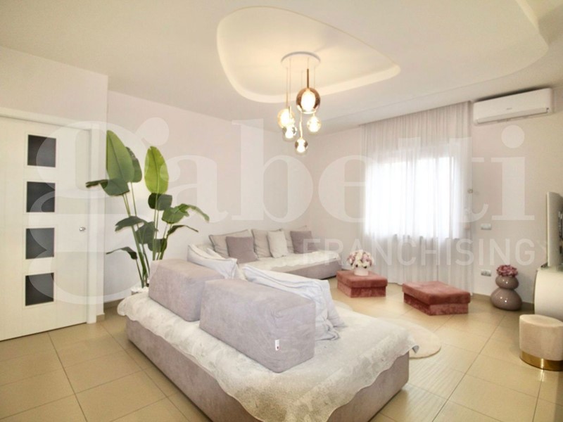 Trilocale in Vendita a Arzano, 205'000€, 109 m²