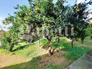 Villa in Vendita a Giugliano in Campania, 320'000€, 247 m²