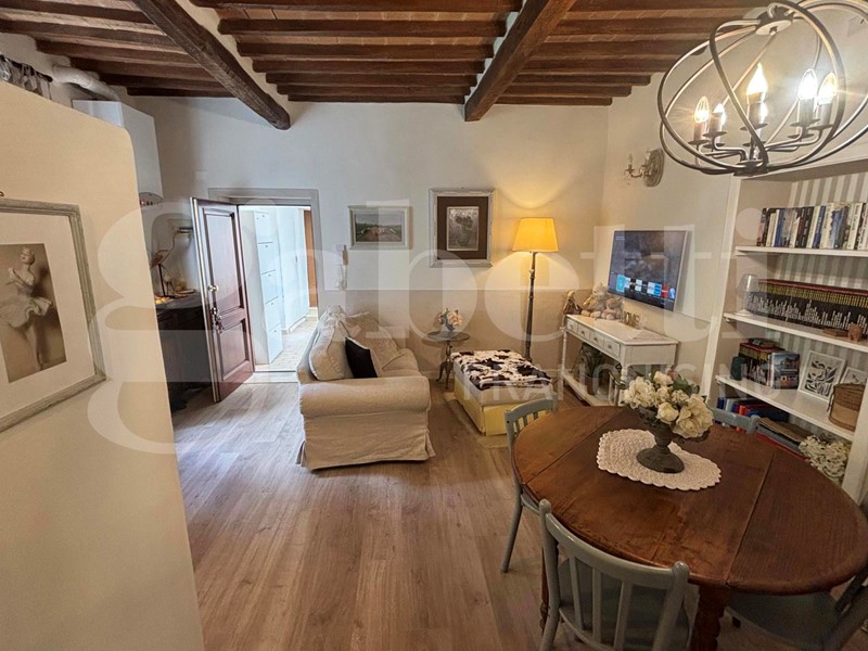 Bilocale in Vendita a Massa Marittima, 68'000€, 49 m², arredato