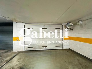 Box in Vendita a Roma, 65'000€, 30 m²