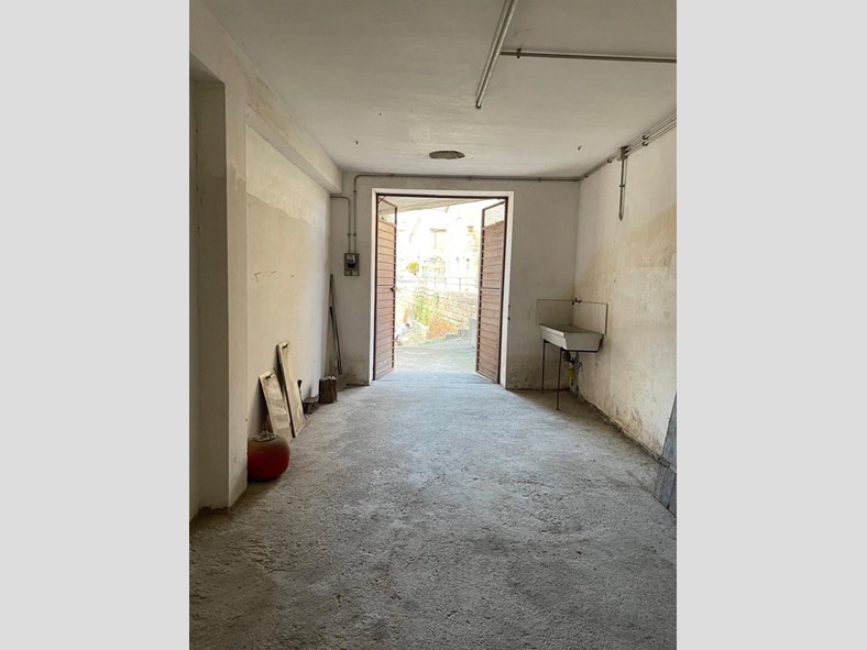 Box in Affitto a Vasanello, 30 m²