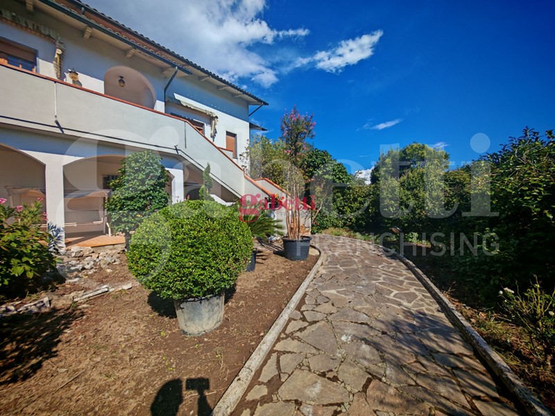 Appartamento in Vendita a Pistoia, 235'000€, 120 m²