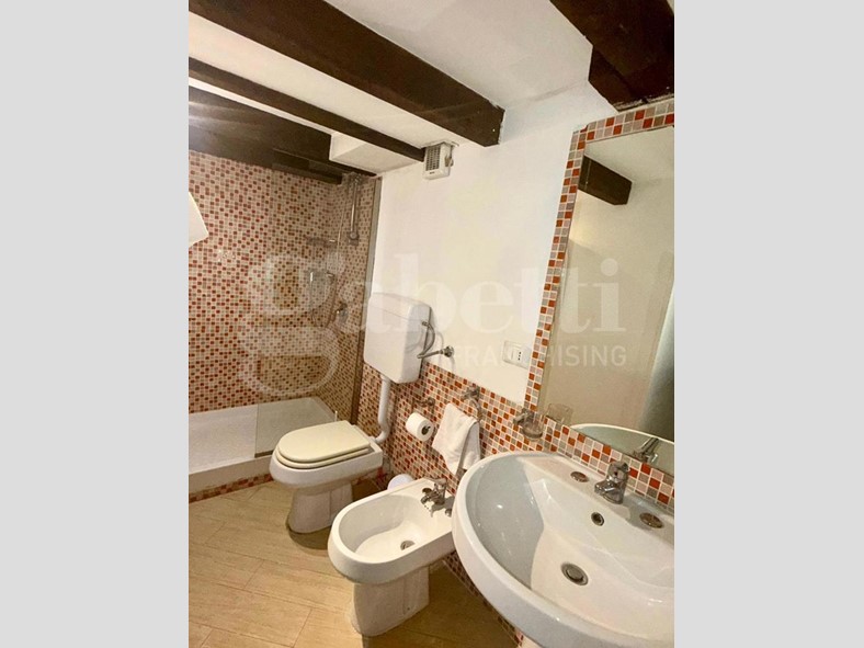 Bilocale in Affitto a Palermo, 680€, 65 m², arredato