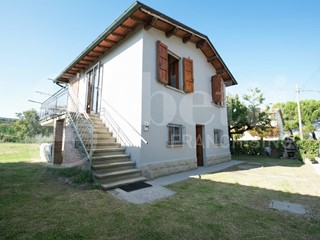 Bilocale in Vendita a Solarolo, 99'000€, 75 m², arredato