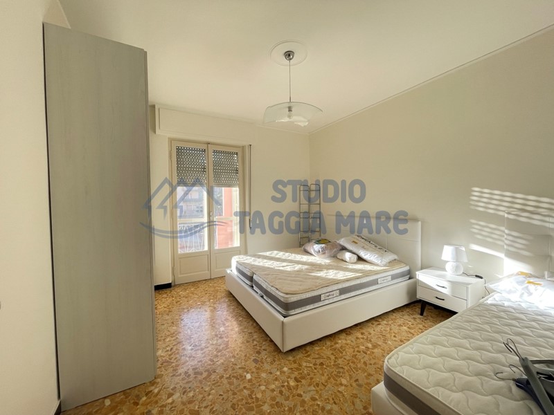 Quadrilocale in Vendita a Taggia, zona Arma Di Taggia, 220'000€, 80 m², arredato