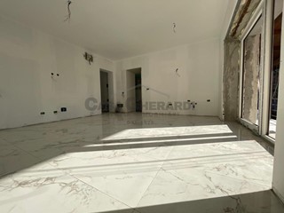 Trilocale in Vendita a Ponte San Pietro, 149'000€, 85 m²