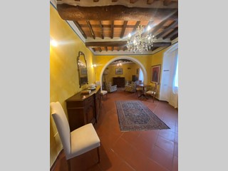Casa Indipendente in Affitto a Lucca, zona Cerasomma, 1'400&euro;, 130 m², arredato