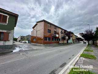 Trilocale in Vendita a Cesano Maderno, 105'000&euro;, 97 m²