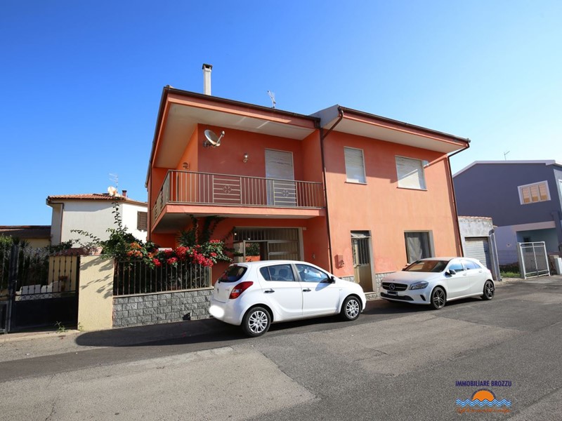 Casa Indipendente in Vendita a Valledoria, 190'000€, 163 m²