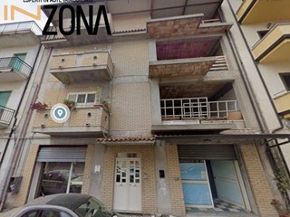 Quadrilocale in Vendita a Siderno, 13'376€, 131 m²