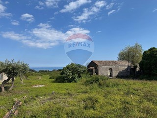 Terreno edificabile in Vendita a Riposto, 168'000€, 1410 m²