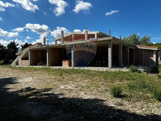 Appartamento in Vendita a Vieste, 500 m²