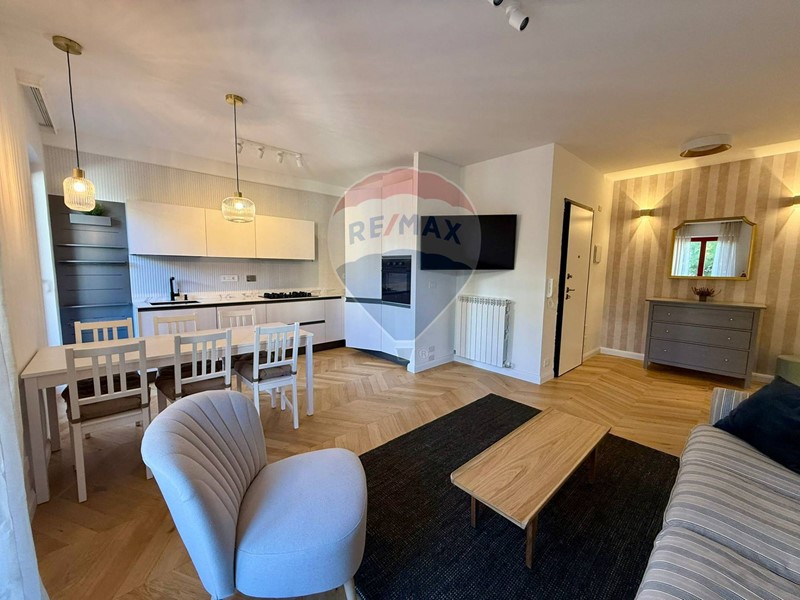 Trilocale in Affitto a Trieste, 1'150€, 82 m²