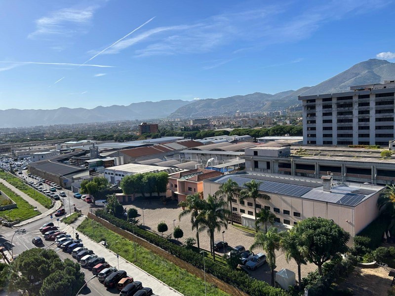 Appartamento in Vendita a Palermo, 300'000€, 152 m²